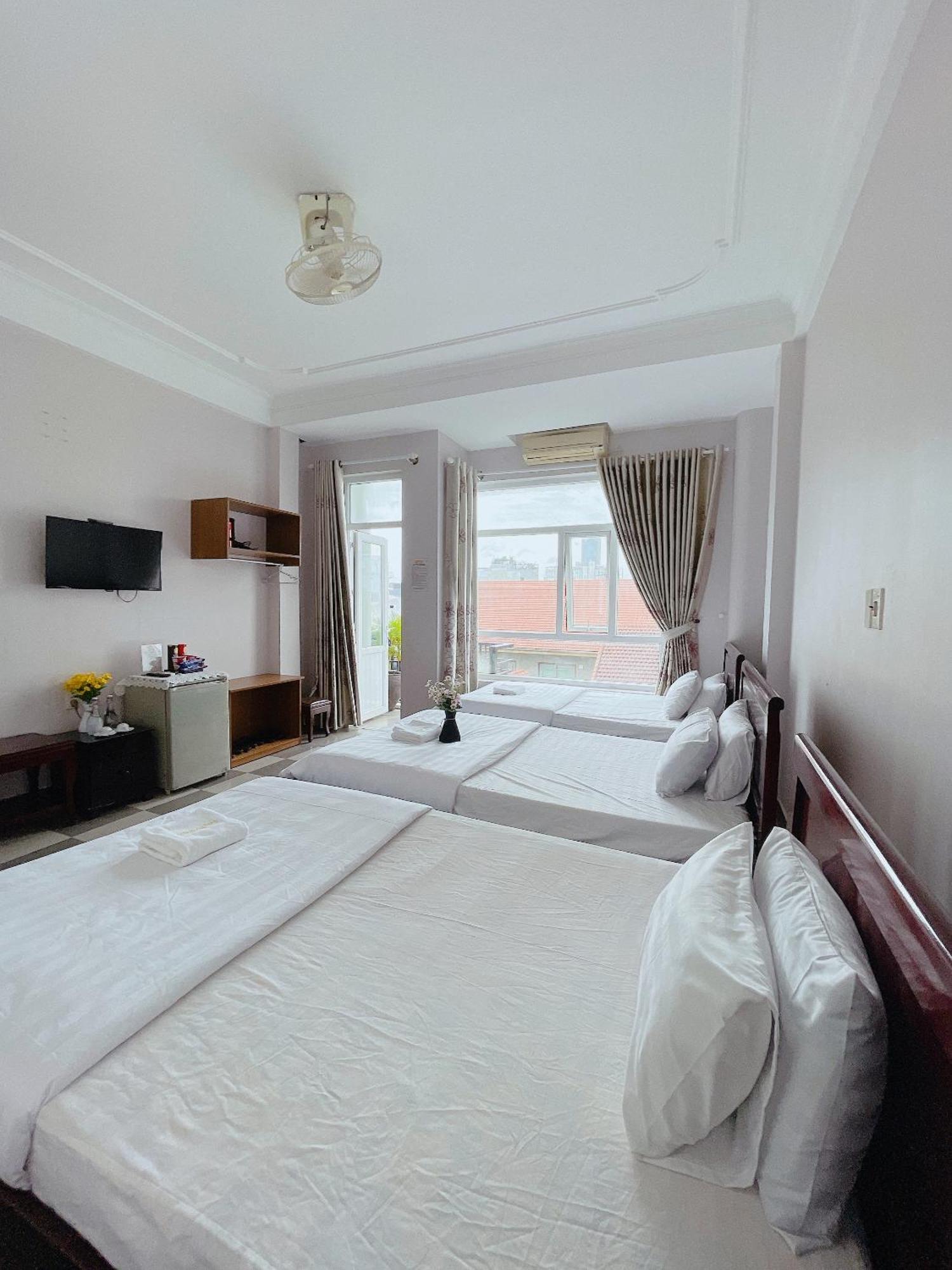 Amy Hotel Hue Esterno foto